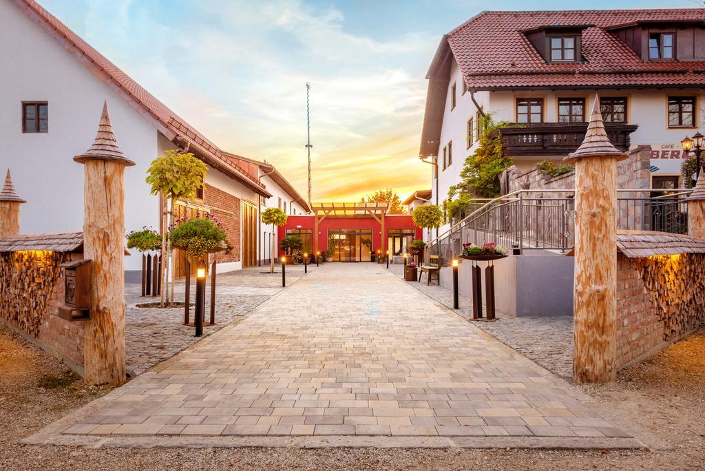 Hotel - Restaurant Eberlwirt Bruckberg Luaran gambar